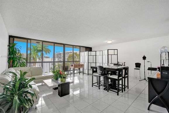 9300 Bay Harbor Ter # 4B, Bay Harbor Islands FL 33154