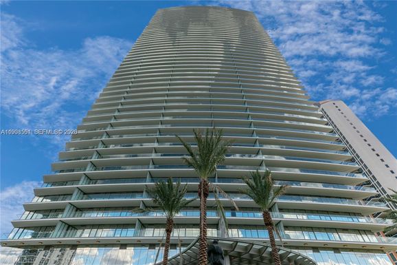18975 Collins Ave # 4705, Sunny Isles Beach FL 33160