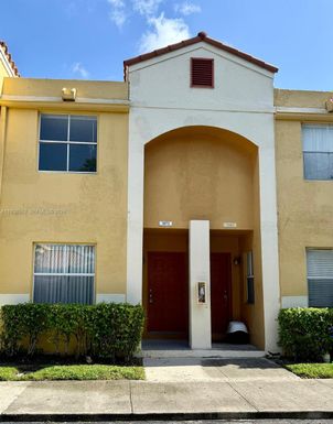 3872 NW 90th Ave # 3872, Sunrise FL 33351