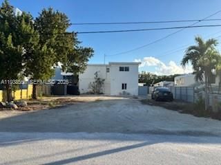 75 Coral Dr, Key Largo FL 33037