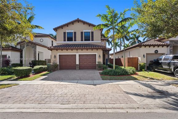 2380 NE 1st St, Homestead FL 33033