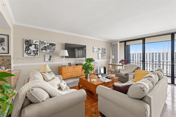 11113 Biscayne Blvd # 1554, Miami FL 33181