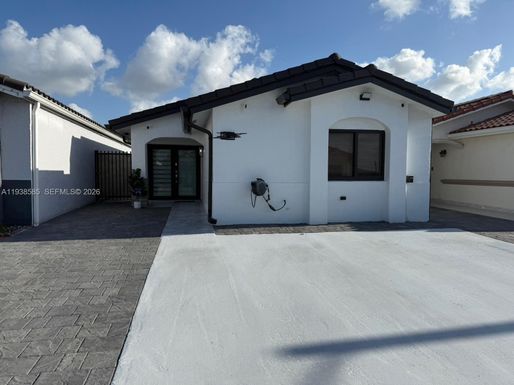 2837 W 75th St, Hialeah FL 33018