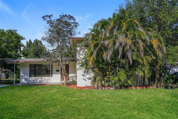 1315 NE 203 Street, Miami FL 33179
