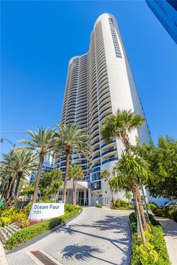 17201 Collins Ave # 2006, Sunny Isles Beach FL 33160