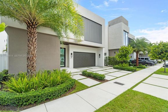 10536 NW 67th Ter # 10536, Doral FL 33178