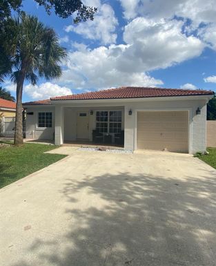 9130 nw 193 st # 9130, Miami FL 33018