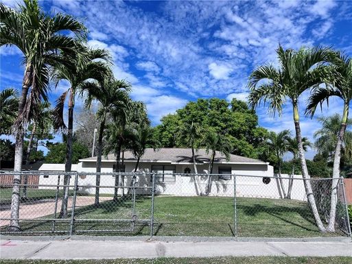 614 6th Avenue Cir, Other City - In The State Of Florida FL 34142