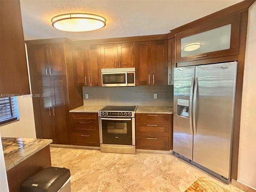 10501 W Broward Blvd # 311, Plantation FL 33324