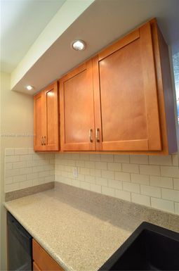 2935 NE 163rd St # 5U, North Miami Beach FL 33160