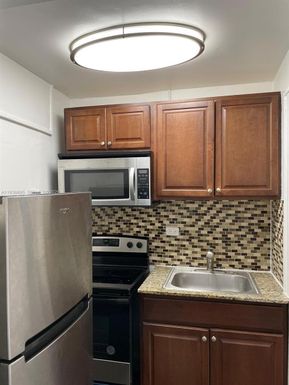 119 Menores Ave # 4, Coral Gables FL 33134