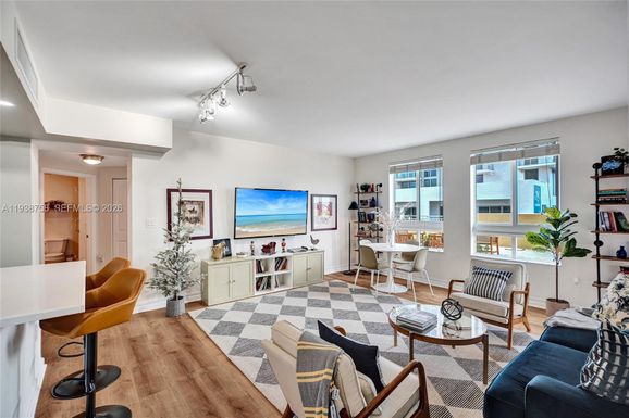 7350 SW 89th St # 911S, Miami FL 33156