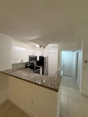 4360 NW 107th Ave # 304, Doral FL 33178