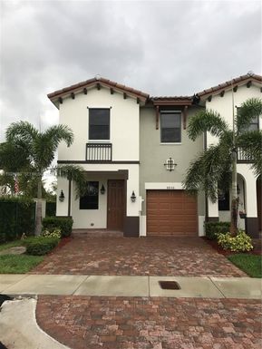 8806 NW 103rd Ave # 8806, Doral FL 33178