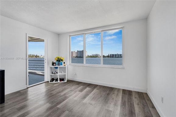 1140 NE 191st St # 24, Miami FL 33179