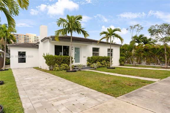 2714 SW 36th Ave # A, Miami FL 33133