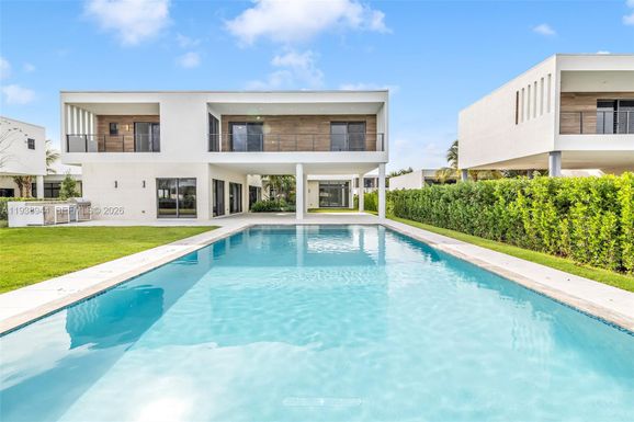 16699 N Botaniko Dr N, Weston FL 33326