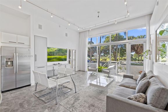 2001 Meridian Ave # 107, Miami Beach FL 33139