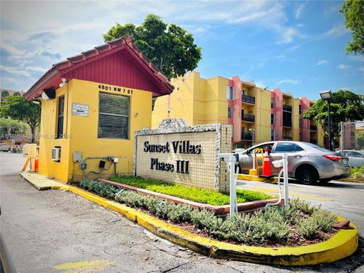 4705 NW 7th St # 7, Miami FL 33126