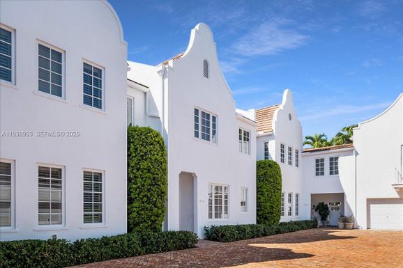 1109 Campo Sano Ave, Coral Gables FL 33146