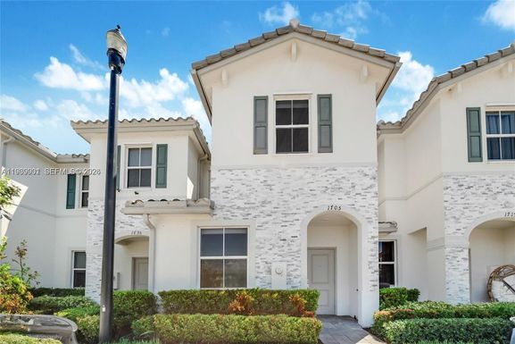 1705 SE 27th Rd, Homestead FL 33035