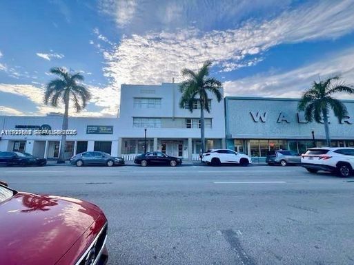 7326 Collins Ave # 304, Miami Beach FL 33141