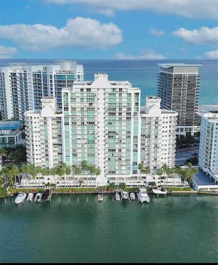 5900 Collins Ave # 1405, Miami Beach FL 33140