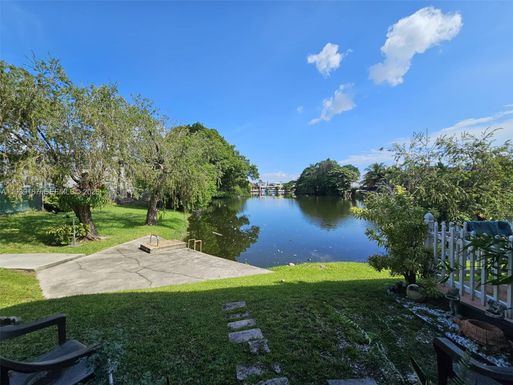 6961 W 14th Ct # 103, Hialeah FL 33014