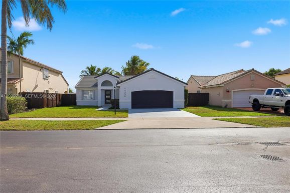 15956 SW 83rd Ter, Miami FL 33193