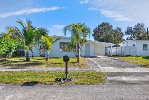 3410 SW 38th St, West Park FL 33023
