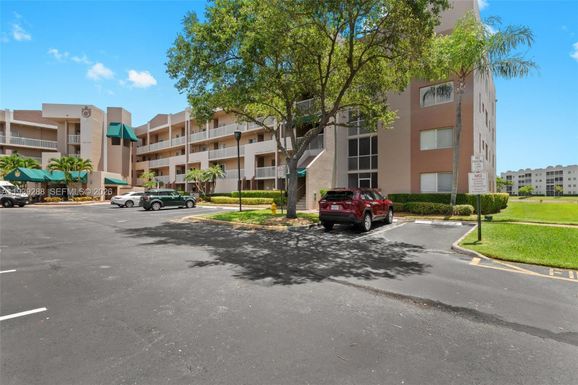 7592 Granville Dr # 411, Tamarac FL 33321