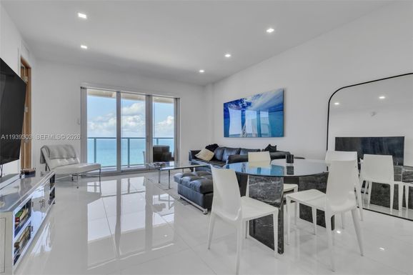 5701 Collins Ave, Miami Beach FL 33140