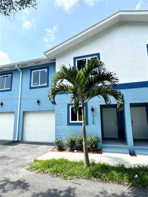 928 NW 2nd St, Fort Lauderdale FL 33311