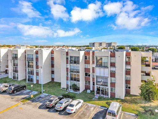 9441 SW 4th St # 309, Miami FL 33174