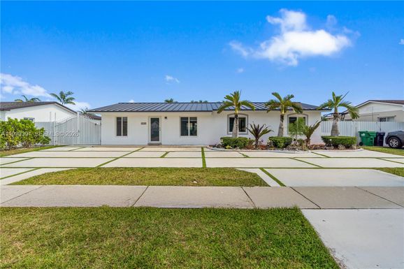 5103 SW 128th Pl, Miami FL 33175