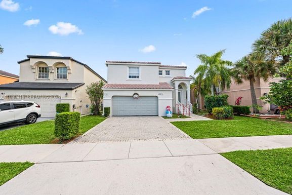 171 NW 151st Ave, Pembroke Pines FL 33028
