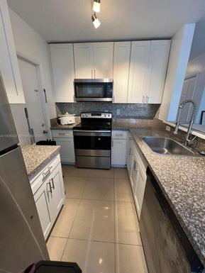 2920 NW 11th Pl, Fort Lauderdale FL 33311