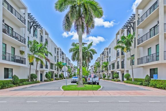 4740 NW 84th Ct # 38, Doral FL 33166