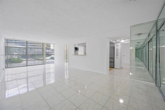 501 Three Islands Blvd # 220, Hallandale Beach FL 33009