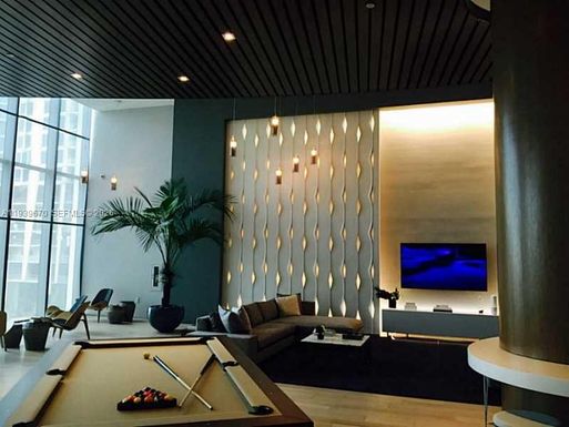 460 NE 28th St # 2505, Miami FL 33137