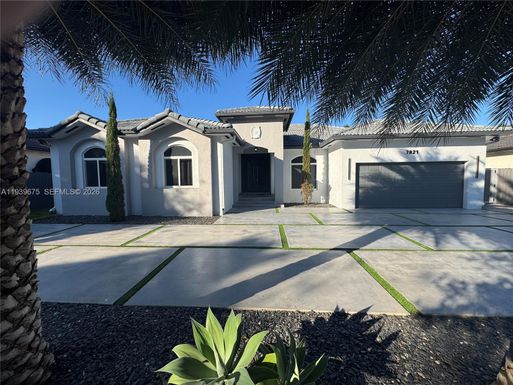 7821 NW 159th Ter, Miami Lakes FL 33016