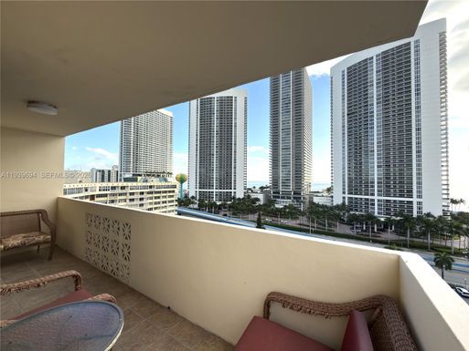 1833 S Ocean Dr # 1402, Hallandale Beach FL 33009