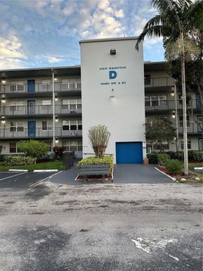 13450 SW 3rd St # 408D, Pembroke Pines FL 33027