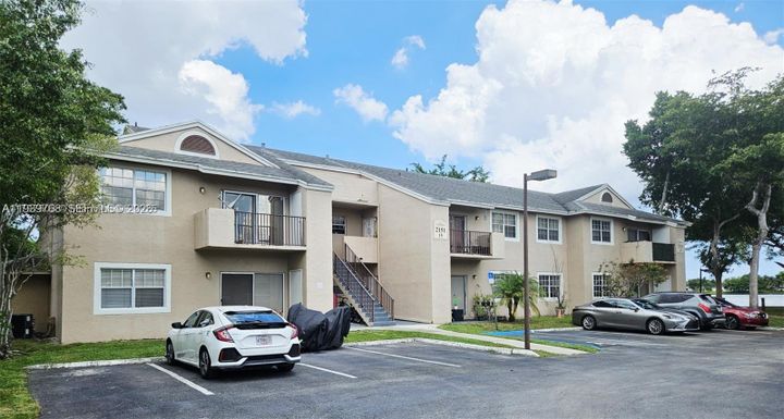 2151 NW 96 TERR # 15L, Pembroke Pines FL 33024