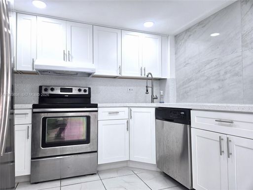 1100 SW 104th Ct # 203, Miami FL 33174