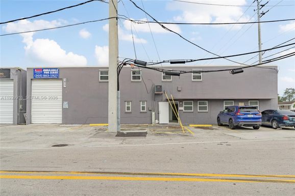 1615 W 31st Pl, Hialeah FL 33012