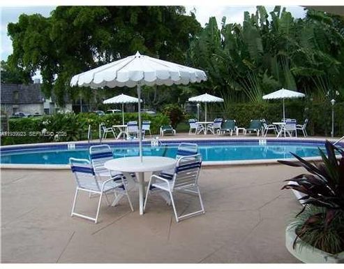 3115 Oakland Shores Dr # E207, Oakland Park FL 33309