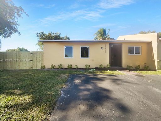 20450 NW 28th Ct, Miami Gardens FL 33056