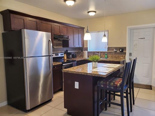 2015 Funston St, Hollywood FL 33020