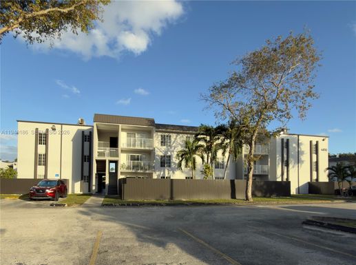 4810 NW 79th Ave # 206, Doral FL 33166